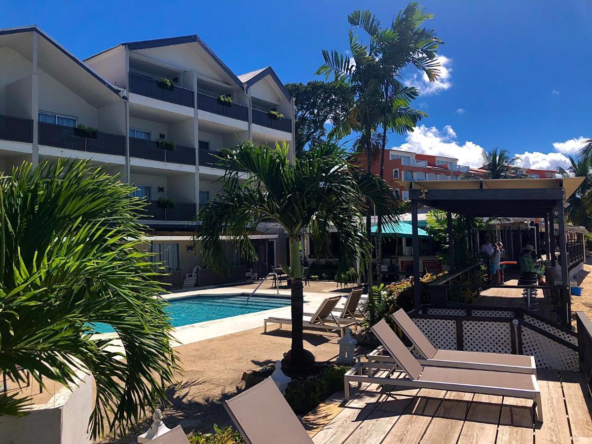 Tropical Sunset Beach Apartment Hotel Saint James Buitenkant foto