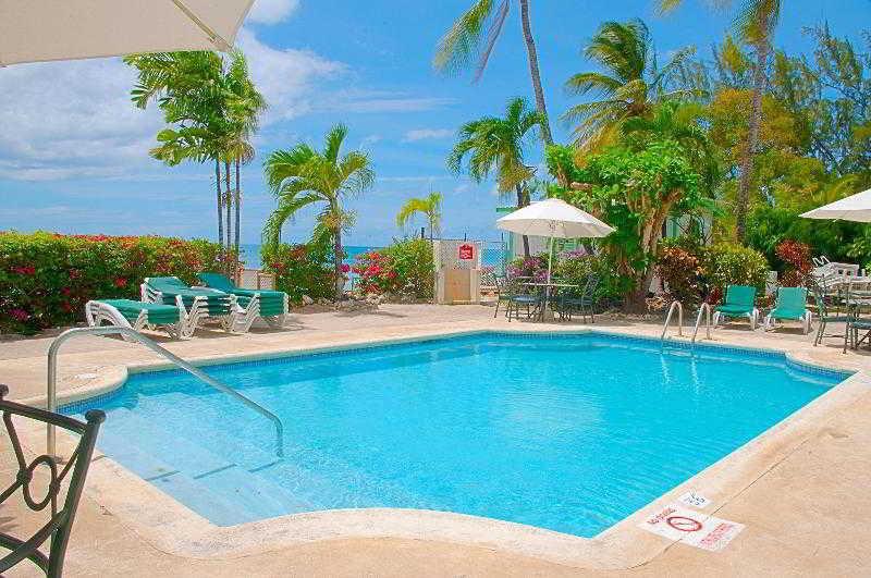 Tropical Sunset Beach Apartment Hotel Saint James Buitenkant foto