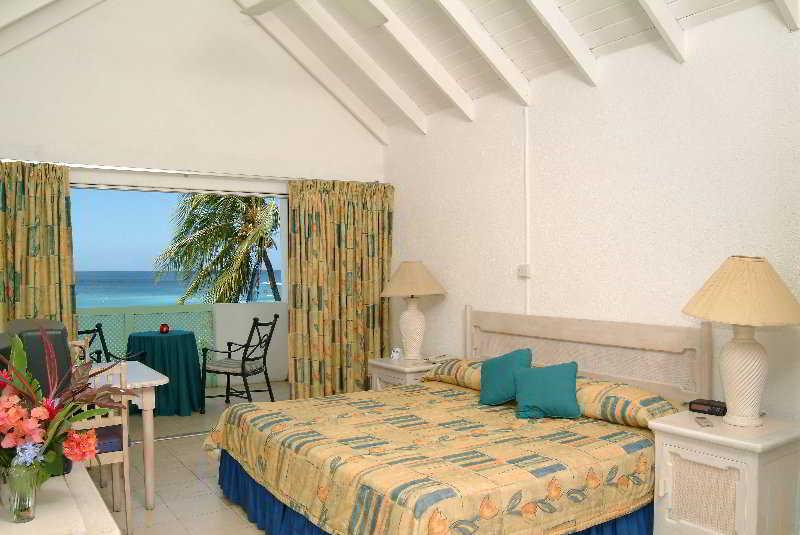 Tropical Sunset Beach Apartment Hotel Saint James Buitenkant foto